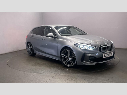 BMW 1 Series  1.5 118i M Sport (LCP) Hatchback 5dr Petrol DCT Eu