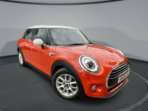 MINI Hatch  1.5 COOPER 5d 134 BHP Parking Sensors - Alloy whee