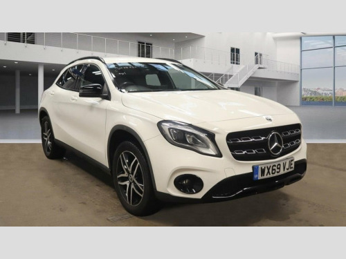 Mercedes-Benz GLA-Class GLA180 1.6 GLA180 Urban Edition SUV 5dr Petrol Manual Eur