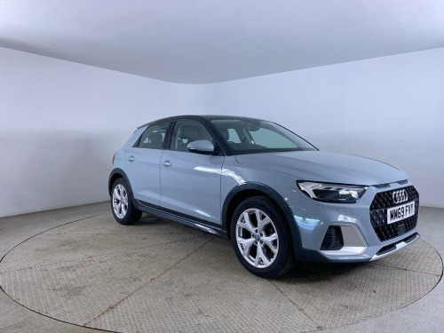 Audi A1  1.0 TFSI CITYCARVER 5d AUTO 114 BHP Bluetooth - Ai