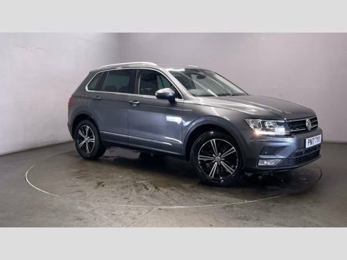 Volkswagen Tiguan  2.0 TDI BlueMotion Tech SE Navigation SUV 5dr Dies