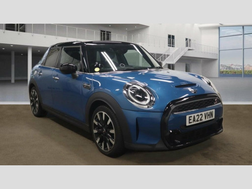 MINI Hatch  2.0 Cooper S Exclusive Hatchback 5dr Petrol Steptr