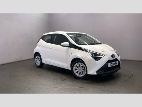 Toyota AYGO  1.0 VVT-i x-play Hatchback 5dr Petrol Manual Euro 