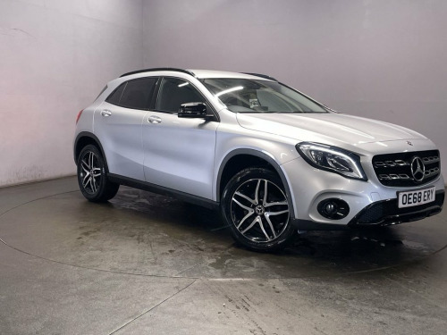 Mercedes-Benz GLA-Class GLA180 1.6 GLA180 Urban Edition SUV 5dr Petrol Manual Eur