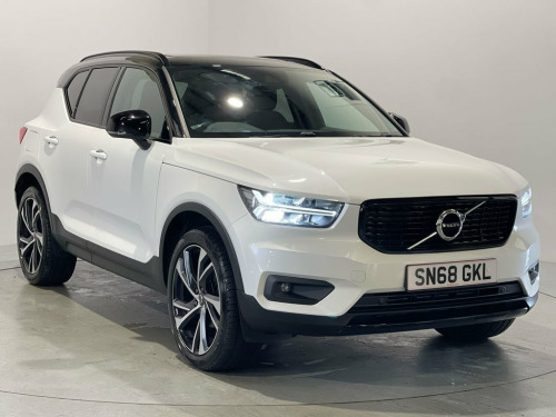 Volvo XC40  1.5 T3 R-Design SUV 5dr Petrol Manual Euro 6 (s/s)