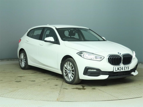 BMW 1 Series  1.5 118i SE (LCP) Hatchback 5dr Petrol DCT Euro 6 