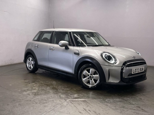 MINI Hatch  1.5 Cooper Classic Hatchback 5dr Petrol Steptronic 