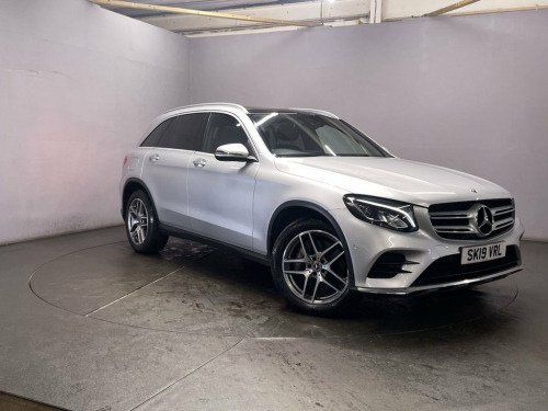 Mercedes-Benz GLC-Class GLC250 2.0 GLC250 AMG Line (Premium) SUV 5dr Petrol G-Tro 