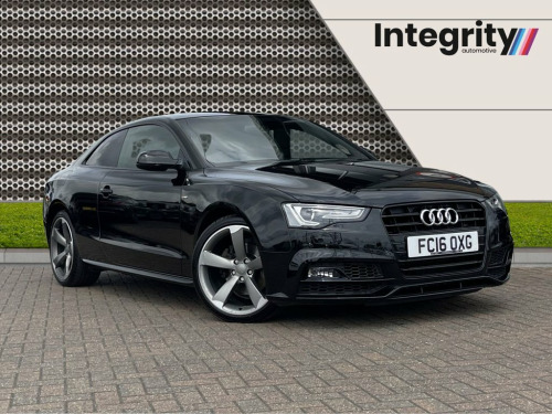 Audi A5  2.0 TDI BLACK EDITION PLUS 3d 187 BHP 2 Keys | Cam