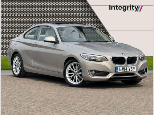 BMW 2 Series  2.0 220i SE Coupe 2dr Petrol Manual Euro 6 (s/s) (