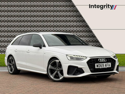 Audi A4 Avant  2.0 TDI 30 Black Edition Estate 5dr Diesel S Troni