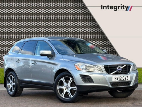 Volvo XC60  2.4 D5 SE Lux SUV 5dr Diesel Geartronic AWD Euro 5
