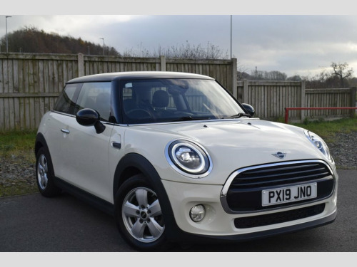 MINI Hatch  1.5 Cooper Classic Hatchback 3dr Petrol Manual Eur