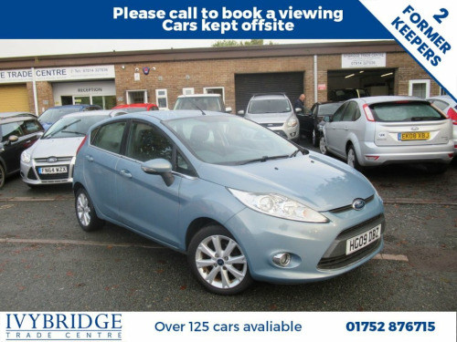 Ford Fiesta  1.25 Zetec Hatchback 5dr Petrol Manual (133 g/km, 