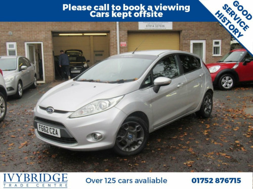 Ford Fiesta  1.25 Zetec Hatchback 5dr Petrol Manual (129 g/km, 