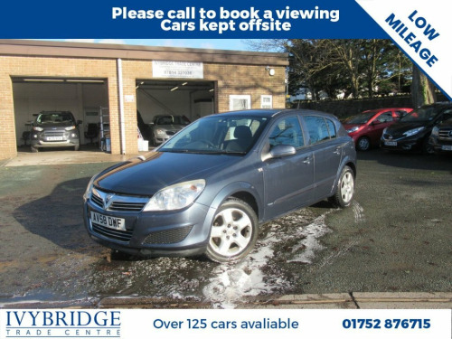 Vauxhall Astra  1.4i 16v Breeze Hatchback 5dr Petrol Manual (146 g