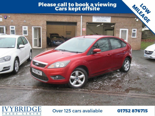 Ford Focus  1.8 Zetec Hatchback 5dr Petrol Manual (169 g/km, 1