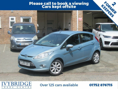 Ford Fiesta  1.4 Zetec Hatchback 5dr Petrol Manual (133 g/km, 9