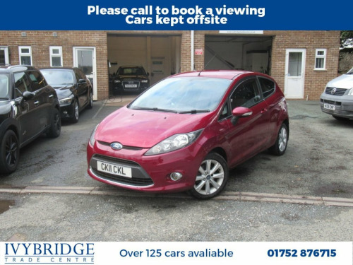 Ford Fiesta  1.25 Zetec Hatchback 3dr Petrol Manual (129 g/km, 