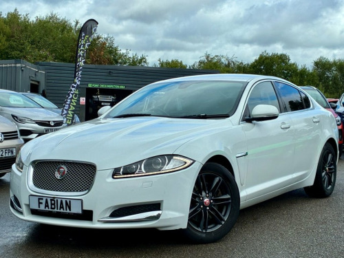 Jaguar XF  2.2d Luxury Saloon 4dr Diesel Auto **2 Previous Ow
