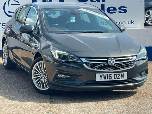 Vauxhall Astra  1.6 CDTi BlueInjection Elite Nav Hatchback 5dr Die