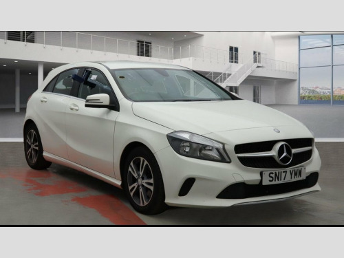 Mercedes-Benz A-Class  1.5 A180d SE Hatchback 5dr Diesel Manual Euro 6 (s