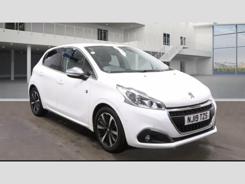 Peugeot 208  1.2 PureTech Tech Edition Hatchback 5dr Petrol Man