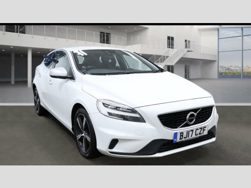 Volvo V40  2.0 T2 R-Design Hatchback 5dr Petrol Manual Euro 6 