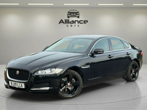 Jaguar XF  2.0i Portfolio Auto Euro 6 (s/s) 4dr