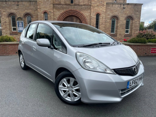 Honda Jazz  1.3 I-VTEC ES 5d 98 BHP