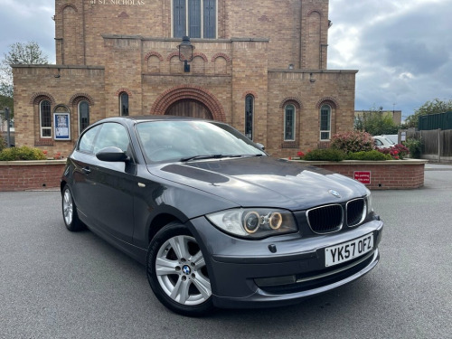 BMW 1 Series  2.0 120i SE Hatchback 3dr Petrol Manual Euro 4 (17