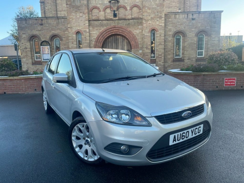 Ford Focus  1.6 Zetec Hatchback 5dr Petrol Manual (159 g/km, 9