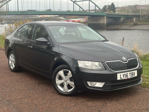 Skoda Octavia  1.6 TDI SE Business GreenLine III Hatchback 5dr Di