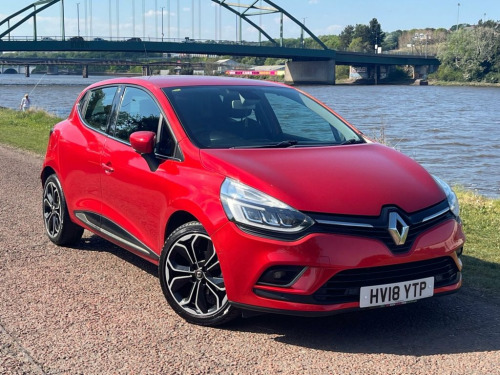 Renault Clio  0.9 TCe Signature Nav Hatchback 5dr Petrol Manual 