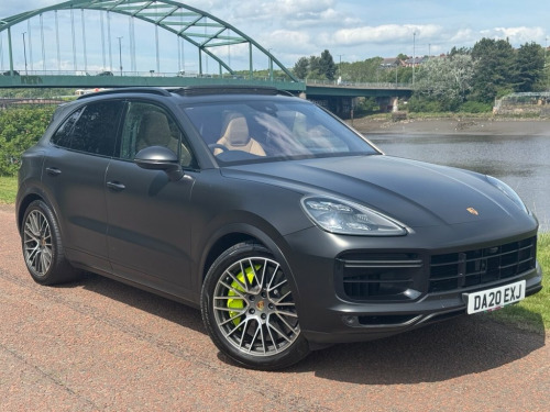 Porsche Cayenne  4.0 V8 E-Hybrid 14.1kWh Turbo S SUV 5dr Petrol Plu