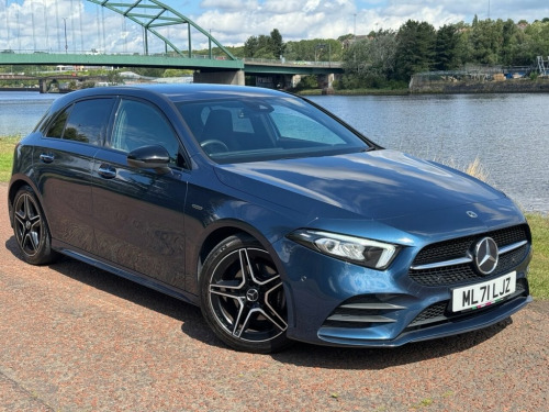 Mercedes-Benz A-Class A180 1.3 A180 AMG Line Edition (Premium) Hatchback 5dr 