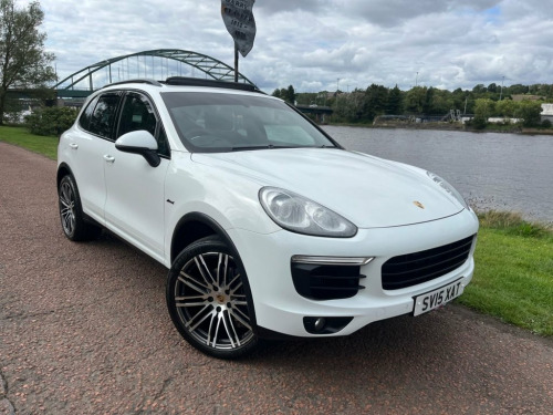 Porsche Cayenne  3.0 TD V6 SUV 5dr Diesel TiptronicS 4WD Euro 6 (s/