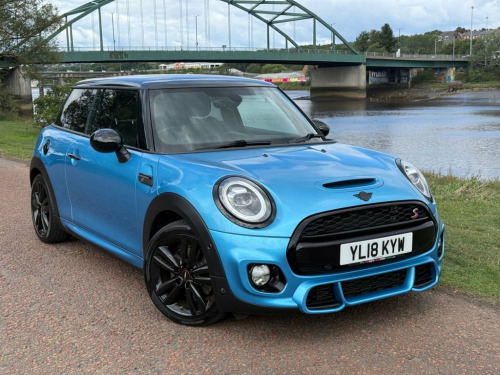 MINI Hatch  2.0 Cooper S Hatchback 3dr Petrol Steptronic Euro 