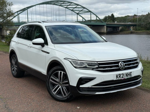 Volkswagen Tiguan  2.0 TDI Elegance SUV 5dr Diesel DSG 4Motion Euro 6