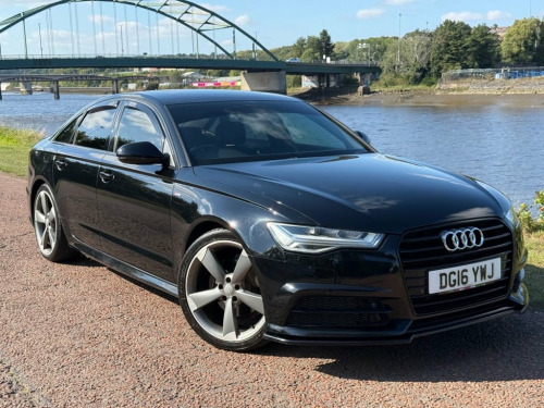 Audi A6  2.0 TDI ultra Black Edition Saloon 4dr Diesel S Tr