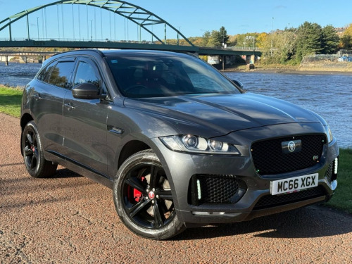 Jaguar F-PACE  3.0 V6 S SUV 5dr Petrol Auto AWD Euro 6 (s/s) (380