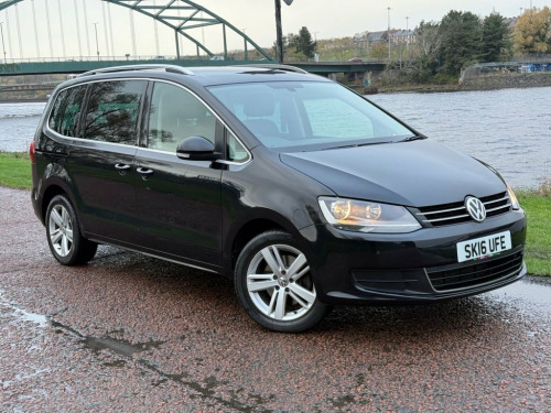 Volkswagen Sharan  2.0 TDI BlueMotion Tech SE Nav MPV 5dr Diesel Manu 