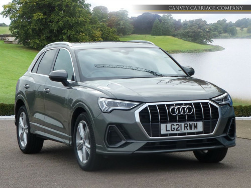 Audi Q3  1.5 TFSI CoD 35 S line S Tronic Euro 6 (s/s) 5dr