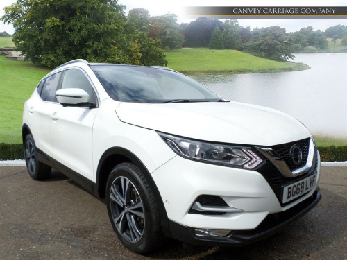 Nissan Qashqai  1.3 DIG-T N-Connecta Euro 6 (s/s) 5dr