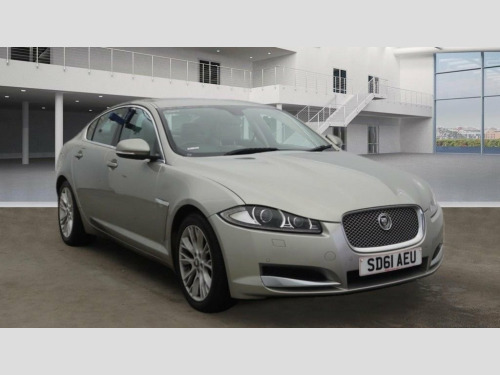 Jaguar XF  2.2d SE Saloon 4dr Diesel Auto Euro 5 (s/s) (190 p