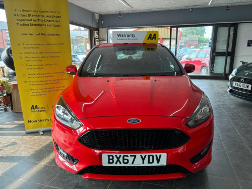 Ford Focus  1.0T EcoBoost ST-Line Hatchback 5dr Petrol Manual 