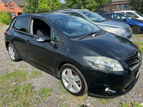 Toyota Auris  1.6 V-Matic SR Euro 5 5dr