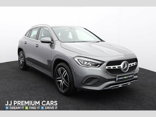 Mercedes-Benz GLA-Class  1.3 GLA 200 SPORT 5d 161 BHP HEATED FRONT SEATS, B