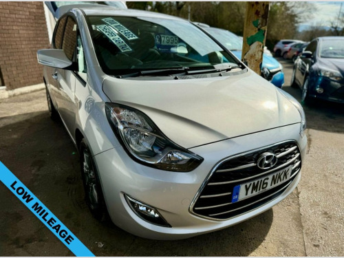 Hyundai ix20  1.4 Blue Drive SE Hatchback 5dr Petrol Manual Euro