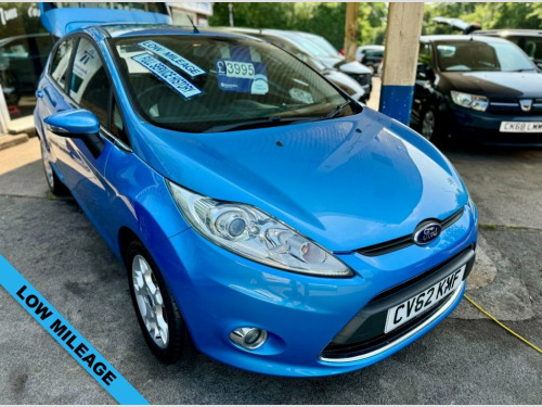 Ford Fiesta  1.25 Zetec Hatchback 5dr Petrol Manual (129 g/km, 